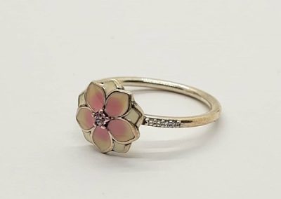 Magnolia silver ring pink