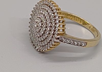 9ct yellow gold and cubic zirconia cluster ring