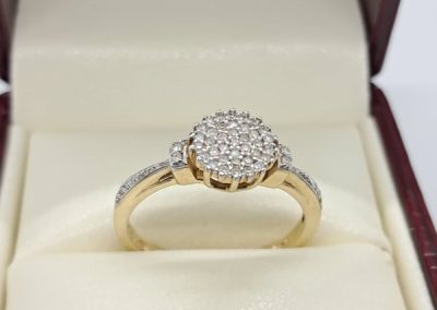 9ct gold and diamond cluster ring