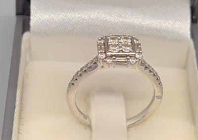 9ct white gold and diamond cluster ring