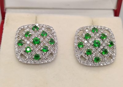 Sterling silver 925, simulated emerald and cubic zirconia studs