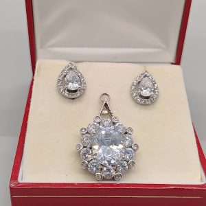 Sterling silver 925 and cubic zirconia earrings and pendant