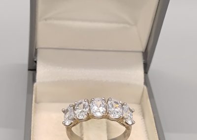 Sterling silver 925 and cubic zirconia 5 stone ring